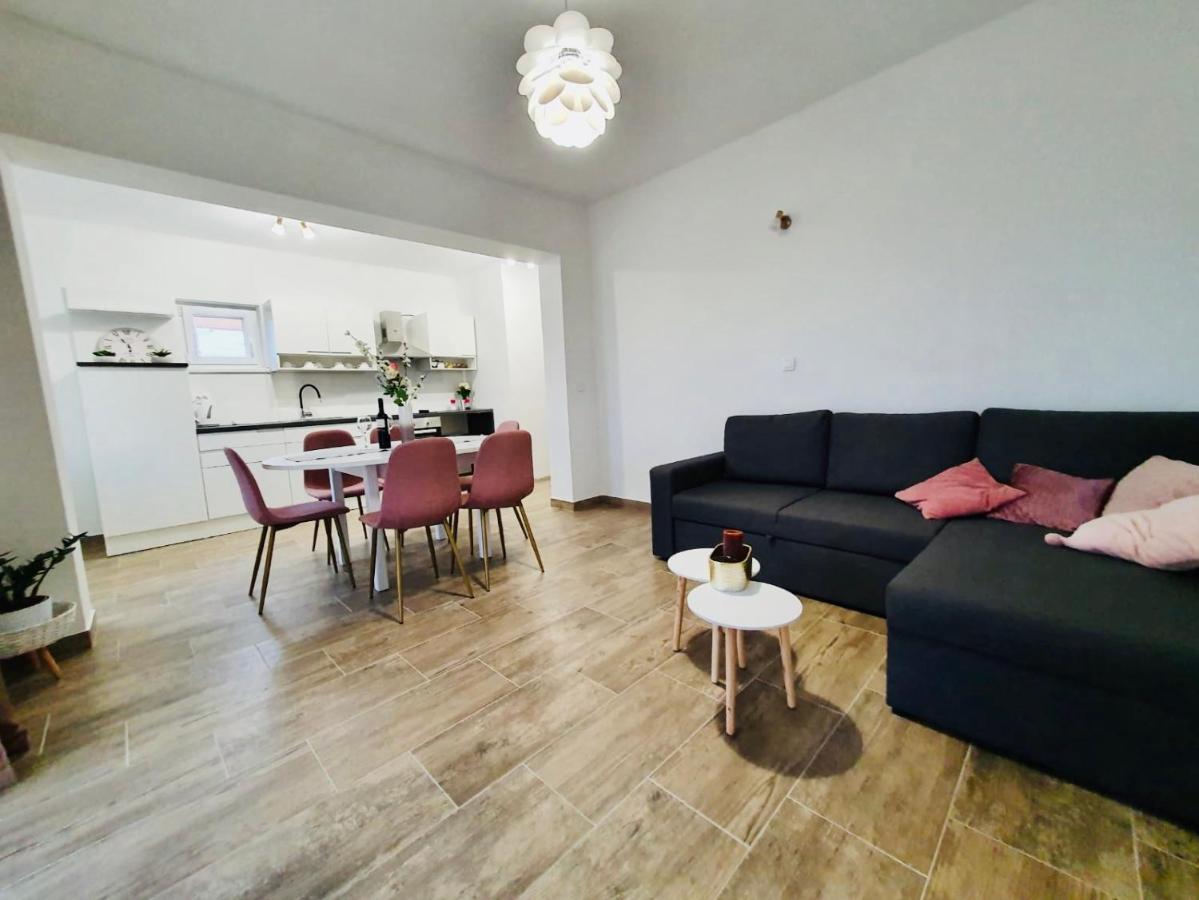 Apartman Skolj Jovici  Exterior photo