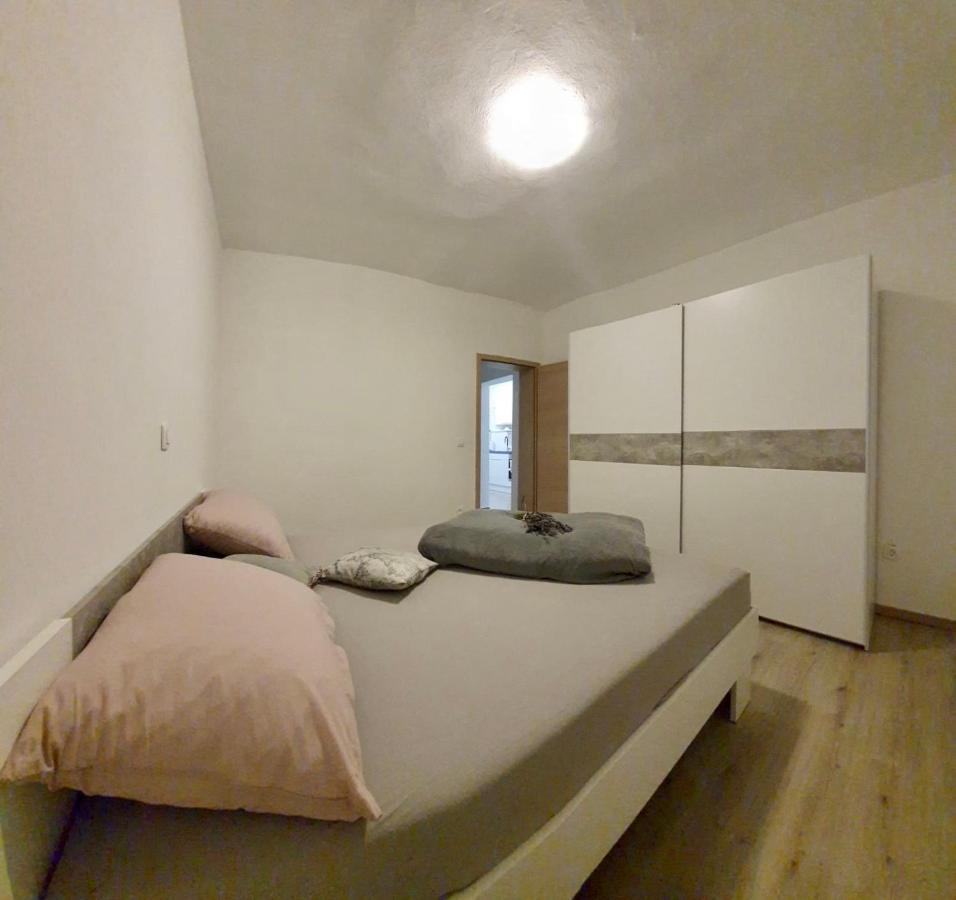 Apartman Skolj Jovici  Exterior photo
